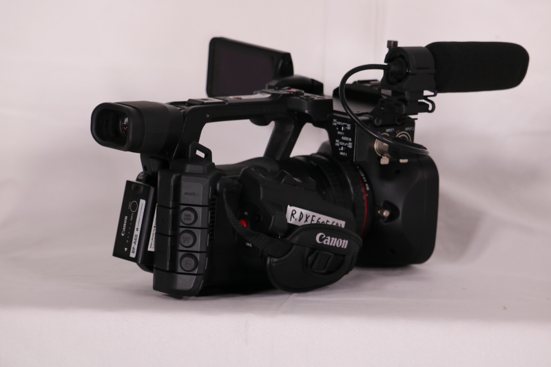 【大幅値下げ】Canon XF605 4Kビデオカメラ BP A60付 N_1166530p1_512x512.jpg?v=